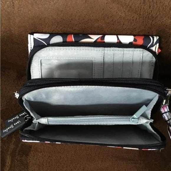 Vera Bradley  RFID 3 in 1 Handbag /Travel  Bag Crossbody, Wristlet,  Navy Floral - Picture 8 of 16